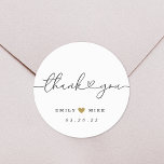 Pegatina Redonda Caligrafía moderna con corazón Boda Gracias<br><div class="desc">boda diseñado por personalizados gracias a pegatinas que presentan caligrafía moderna con diseño de corazones.</div>