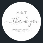 Pegatina Redonda Caligrafía simple Monograma Boda gris plateado<br><div class="desc">Caligrafía simple Monograma Boda gris plateado Pegatina redondo clásico</div>
