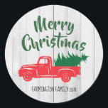 Pegatina Redonda Camión Rojo Vintage Rustic Christmas Sticker<br><div class="desc">Añada un toque rústico vintage a la correspondencia de sus Navidades este año con este Camión Rojo Vintage - que lleva un árbol de Navidad recién cortado sobre un rústico fondo de madera blanca estilo casa de campo. Personalice fácilmente con su nombre, apellido o nombre de negocio. Añade un toque...</div>