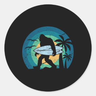 Pegatina Redonda Camiseta de Bigfoot Surfing Divertida Sasquatch Ye