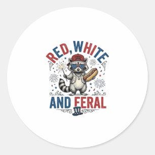 Pegatina Redonda Camiseta de mapache patriota feroz roja blanca_1