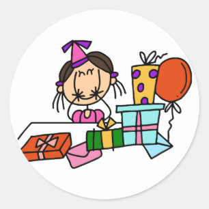 Pegatina Redonda Camisetas de chica de pelo castaño con regalos de
