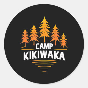 Pegatina Redonda Campamento Kikiwaka Campamento de Verano Bosque Se