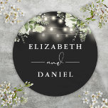 Pegatina Redonda Canales Iluminan Floral Black And White Wedding Fa<br><div class="desc">Elegantes lámparas de cuerda floridas blancas y negras pegatinas personalizadas con sus nombres. Diseñado por Thisisnotme©</div>