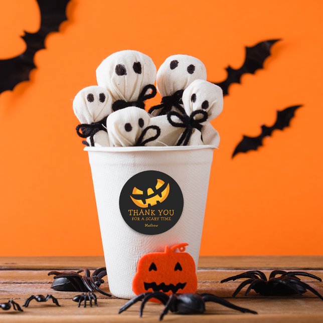 Pegatina Redonda Cara de calabaza espantosa gracias (Scary Pumpkin Face Thank You Classic Round Sticker)