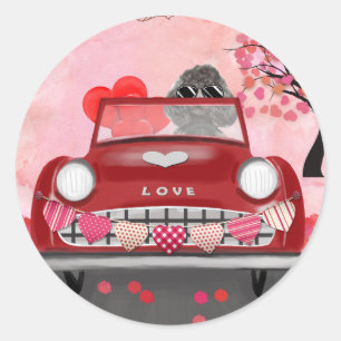 Pegatina Redonda Carro de perro caniche con corazón de San Valentín