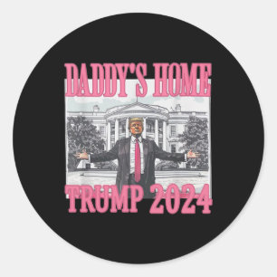 Pegatina Redonda Casa de Daddys Rosado Trump 2024