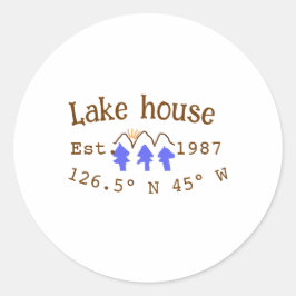 Pegatina Redonda Casa del lago. Fecha año personalizado coordenadas
