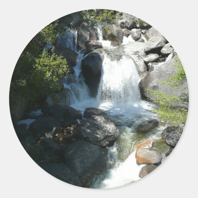 Pegatina Redonda Cascada en el Parque Nacional Yosemite (Anverso)