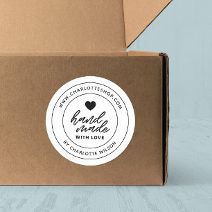 Pegatina Redonda Cepillo moderno hecho a mano con corazón de amor