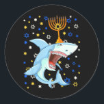 Pegatina Redonda Chanukah Menorah judío Shark Funny Hanukkah<br><div class="desc">Chanukah Menorah judío Shark Funny Hanukkah</div>