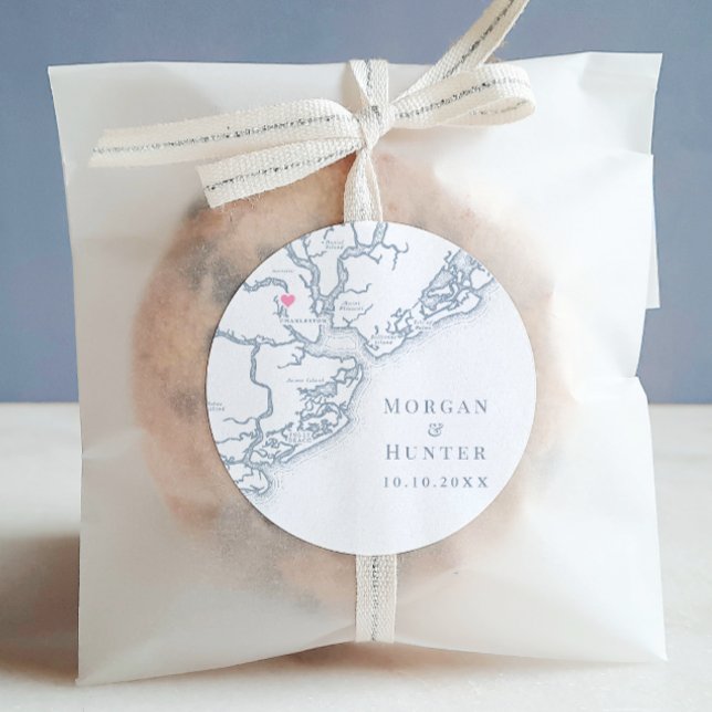Pegatina Redonda Charleston SC Map Elegante Dusty Blue Wedding Favo (Charleston SC Wedding round sticker label in Elegant dusty blue from Coastal Map Designs)