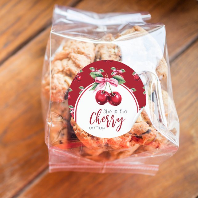 Pegatina Redonda Cherry Red Coquette Bow Chica Baby Shower (Subido por el creador)