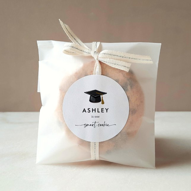 Pegatina Redonda Chic Grad Cap One Smart Cookie Graduation Favor (Subido por el creador)