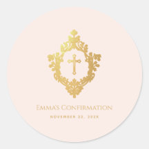 Chica confirma cruz de oro de imitación rosa en Es