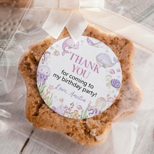 Pegatina Redonda Chica de animales oceánicos bajo el cumpleaños del