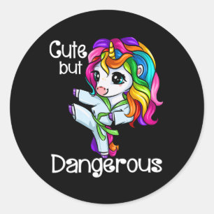 Pegatina Redonda Chica divertida pero peligrosa de Karate Unicornio