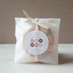 Pegatina Redonda Chica Donut y Bow Birthday Party<br><div class="desc">Dusúas y pegatinas temáticos rocian.</div>