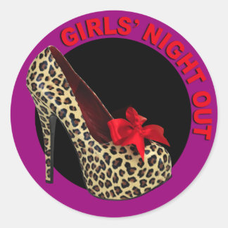 Pegatina Redonda Chicas Funky Leopardo Stiletto Noche Afuera