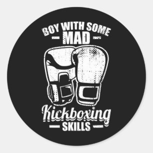 Pegatina Redonda Chico Con Algunas Habilidades Locos De Kickboxing