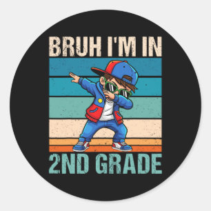 Pegatina Redonda Chico de segundo grado haciendo dab Bruh estoy en