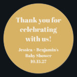 Pegatina Redonda Chula Agradecimiento Personalizado de Baby Shower<br><div class="desc">Pegatina Redonda Clásica de Agradecimiento Personalizado de Baby Shower de Color Amarillo Polvoriento</div>