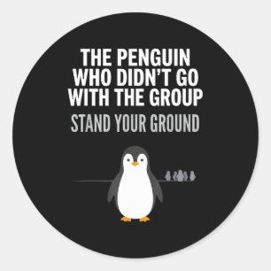 Pegatina Redonda Cita divertida de pingüino pensador independiente