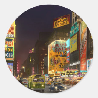 Pegatina Redonda City - Manhattan, NY - Here comes the girls 1953