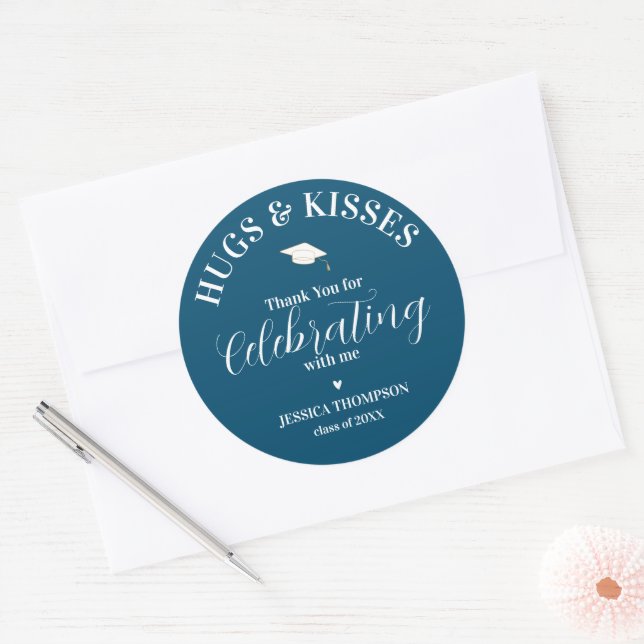 Pegatina Redonda Clase de 2024 Gracias Abrazos y besos (Sobre)