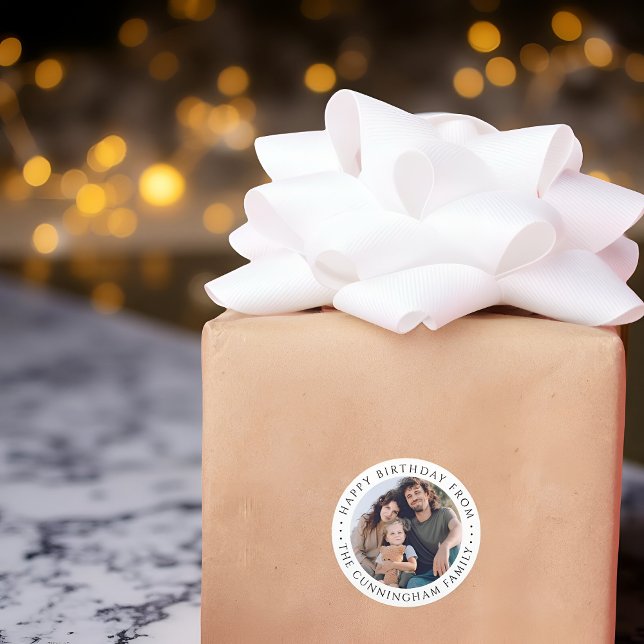 Pegatina Redonda Classic Simple Happy Birthday Family Photo (Subido por el creador)