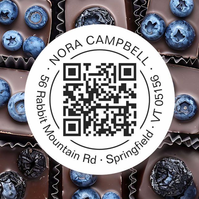 Pegatina Redonda Código QR redondo de la dirección de devolución de (Modern, elegant, black and white business name and QR code round sticker with circle frame.)