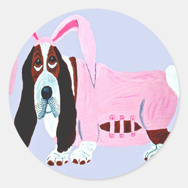Pegatina Redonda Colgado basset en traje conejito rosa (Anverso)