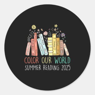 Pegatina Redonda Color Our World Summer Reading 2025 Cute Book Wild
