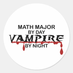 Pegatina Redonda Comandante de matemáticas vampiro por noche