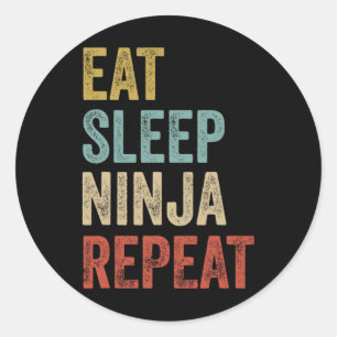 Pegatina Redonda Come Ninja Duerme Repetir Ropa divertida de Karate