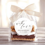 Pegatina Redonda Con Amor Elegante Gracias Boda<br><div class="desc">Expresar su gratitud con elegancia usando este Pegatina de Ronda Clásica Elegante Gracias Boda. Con un hermoso guión de caligrafía y un minimalista diseño en blanco y negro, este pegatina le aporta un toque moderno y sofisticado a sus favores matrimoniales. Perfecto para una moda y una celebración a la moda,...</div>