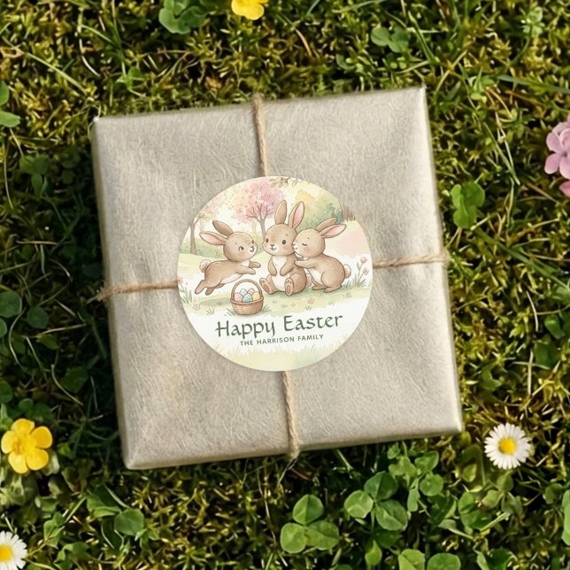 Pegatina Redonda Conejito de Pascua busca huevos y picnic con pegat (Subido por el creador)