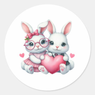 Pegatina Redonda Conejitos lindos compartiendo un corazón