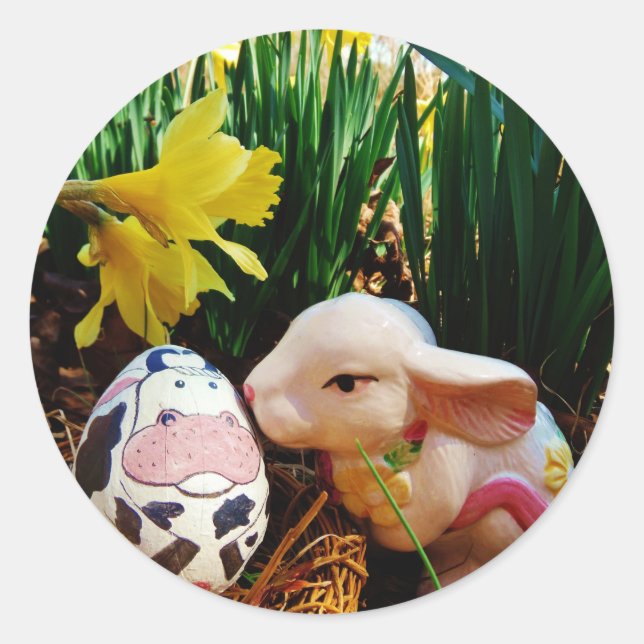 Pegatina Redonda Conejo de Pascua y huevo de vaca (Anverso)