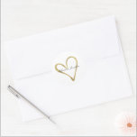 Pegatina Redonda Corazón de Oro<br><div class="desc">Corazón de Oro boda personalizada o cualquier ocasión</div>