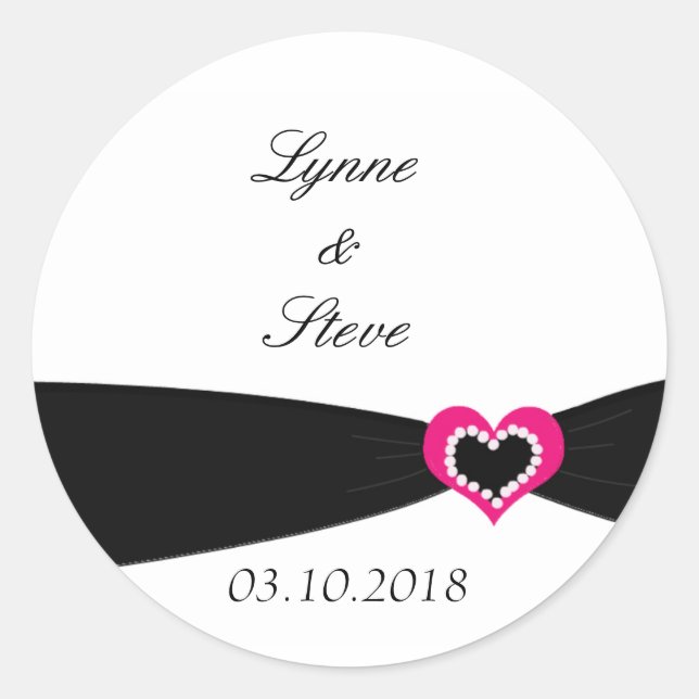 Pegatina Redonda Corazón Rosa con Cinta Negra Save the Date (Anverso)
