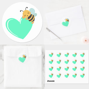 Pegatina Redonda Corazón verde de menta durmiendo lindo bebé Bumble