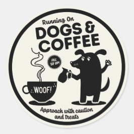 Pegatina Redonda Corriendo con Perros y Café