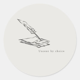 Pegatina Redonda Crow-quilled page- Regency Correspondence