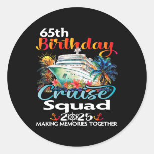 Pegatina Redonda Crucero de cumpleaños número 65 amigos familia vac