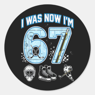 Pegatina Redonda Cumpleaños 7 yo era 6 ahora tengo 7 seis siete 67