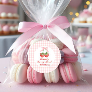 Pegatina Redonda Cumpleaños de fresa de lazo rosa a cuadros Berry f