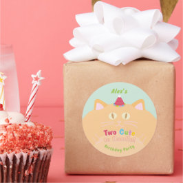 Pegatina Redonda Cumpleaños del gato "Dos Adorables para Manejar" V