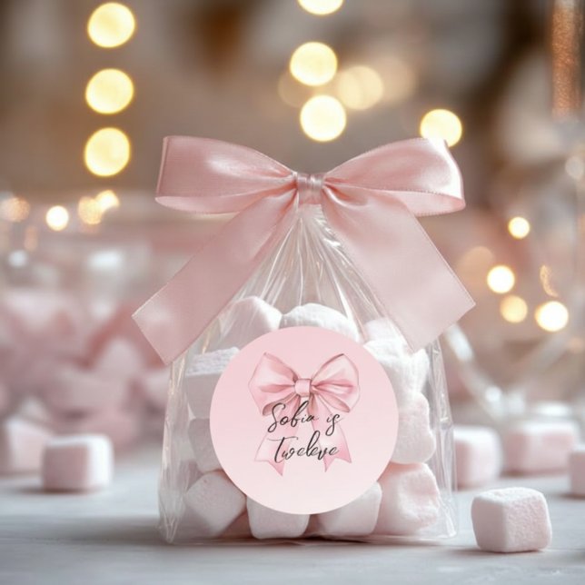 Pegatina Redonda Cumpleaños Doce con Lazo Rosa  (Subido por el creador)