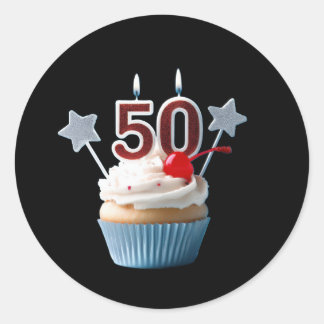 Pegatina Redonda Cupcake de velas encendidas por cumpleaños 50